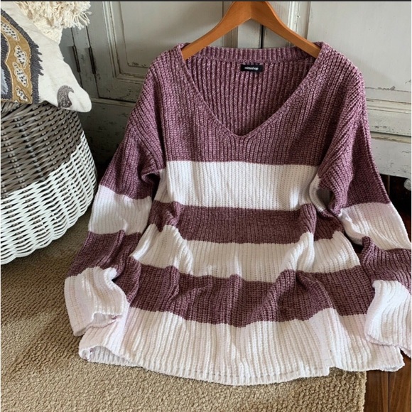 MOVING SALE🚚MUST HAVE CHENILLE STRIPE SWEATER - Picture 5 of 5